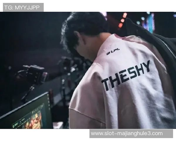 S15LOL赛事中CSGOIG团队意识的关键分析与战术探讨